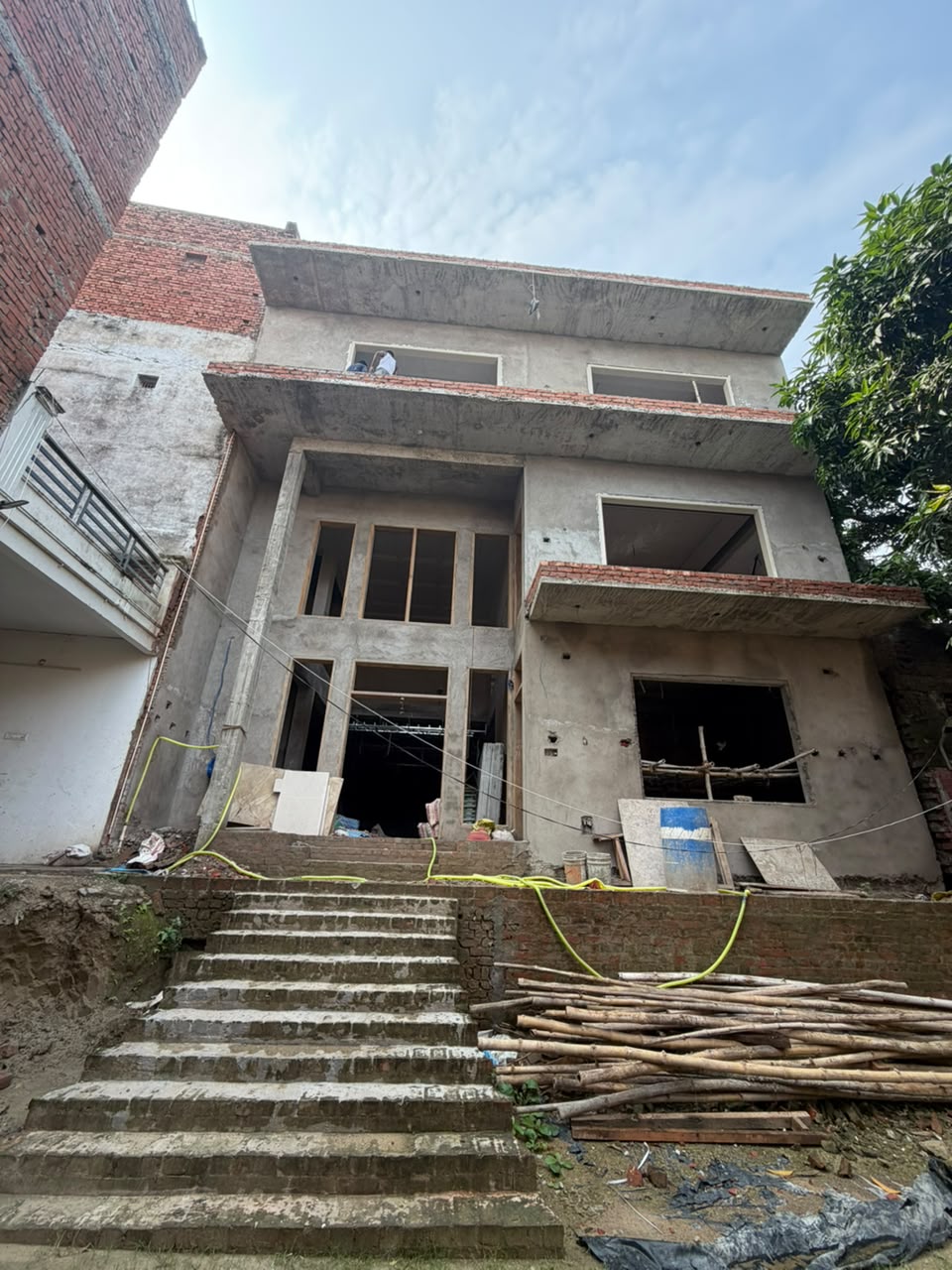 Jaiswal Residence — site photo 1